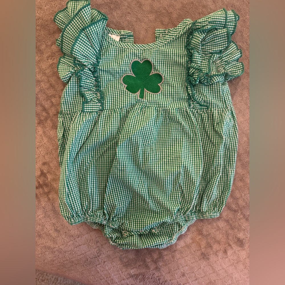 *3/$20 Green Gingham Shamrock Baby Bubble Romper - Picture 2 of 5